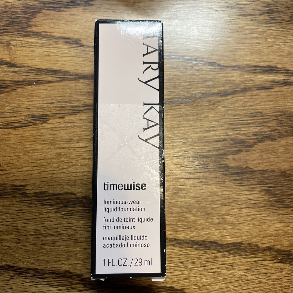 Mary Kay TimeWise Luminous-Wear Liquid Foundation ~ Bronze 8 ~ Normal To Dry